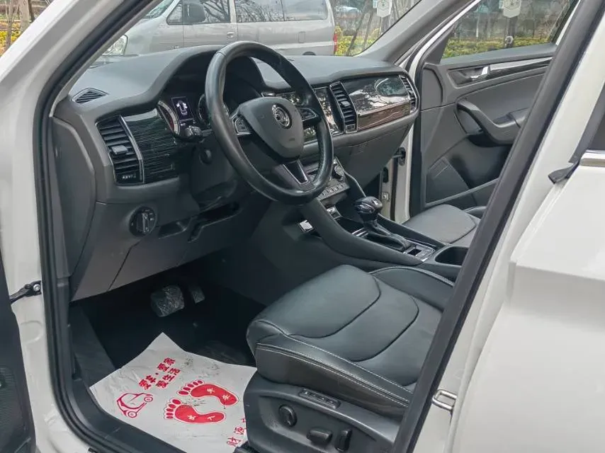2018 Skoda Kodiak 2.0T 186HP L4 7DCT,autocango,china used car exporter,china ev exporter,chinese used car exporter,chinese used ev exporter