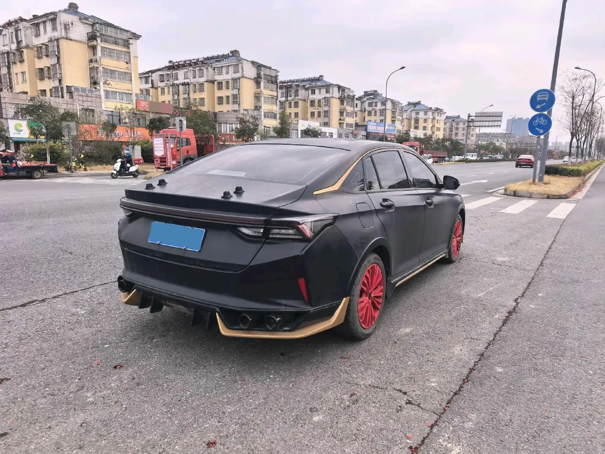 2021 DongFeng Aeolus YiXuan MAX 1.5T 163HP L4 E-CVT Hybrid,autocango,china used car exporter,china ev exporter,chinese used car exporter,chinese used ev exporter