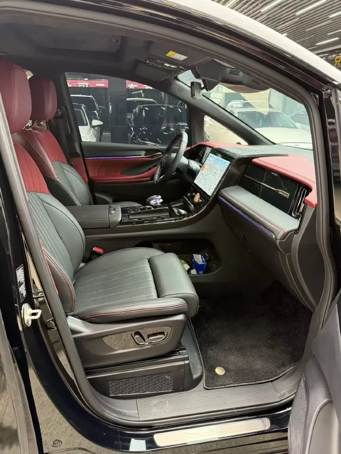 2025 GAC Trumpchi M8 2.0T 190HP L4 2DHT Hybrid,autocango,china used car exporter,china ev exporter,chinese used car exporter,chinese used ev exporter