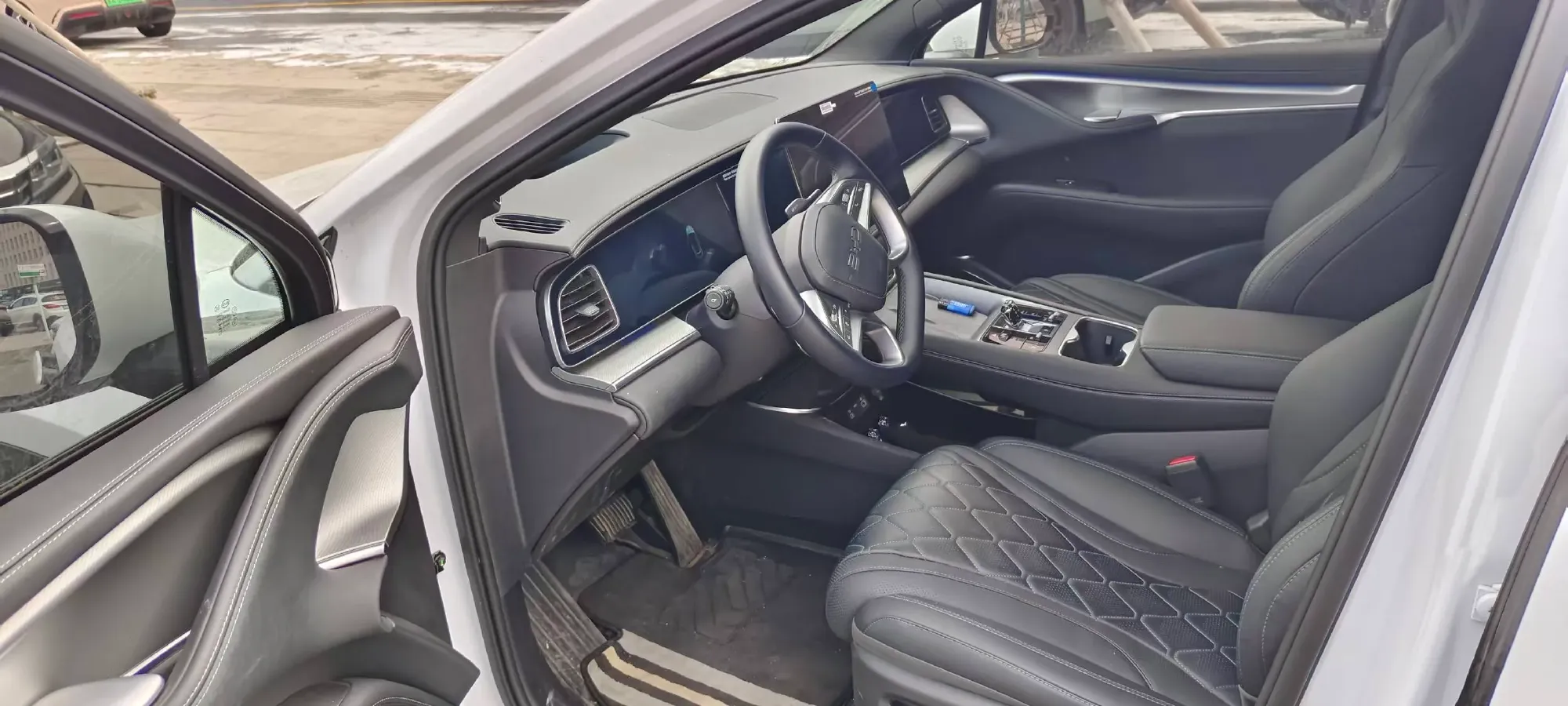 2025 BYD Sea Lion 07 BEV 80.64KWH,autocango,china used car exporter,china ev exporter,chinese used car exporter,chinese used ev exporter