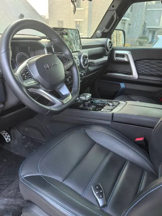 2024 Beijing BJ40 2.0T 163HP L4 8AT,autocango,china used car exporter,china ev exporter,chinese used car exporter,chinese used ev exporter