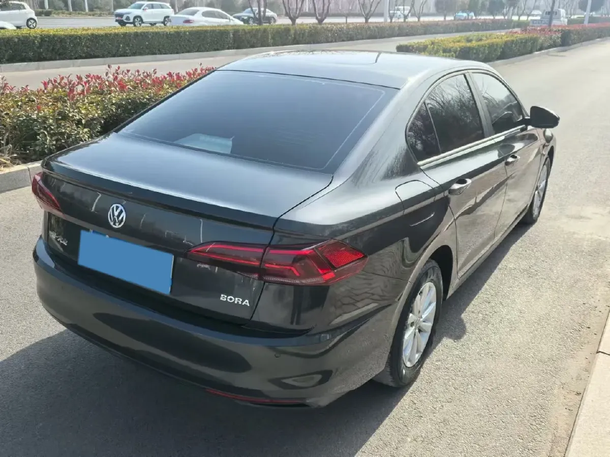 2019 Bestune T77 1.2T 143HP L4 7DCT,autocango,china used car exporter,china ev exporter,chinese used car exporter,chinese used ev exporter