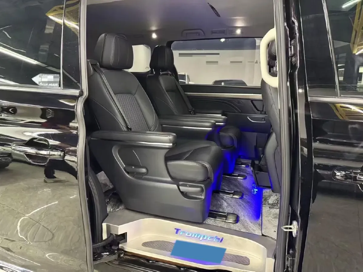 2021 GAC Trumpchi M8 2.0T 252HP L4 8AT,autocango,china used car exporter,china ev exporter,chinese used car exporter,chinese used ev exporter