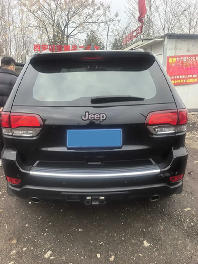 2020 Jeep Grand Cherokee 3.6L 286HP V6 8AT,autocango,china used car exporter,china ev exporter,chinese used car exporter,chinese used ev exporter