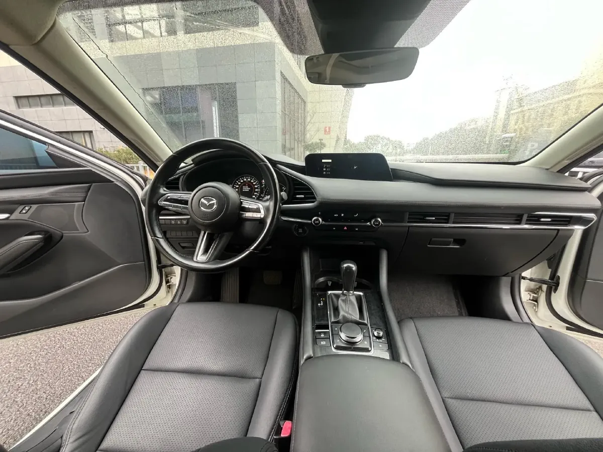 2022 Mazda 3 Axela 2.0L 158HP L4 6AT,autocango,china used car exporter,china ev exporter,chinese used car exporter,chinese used ev exporter