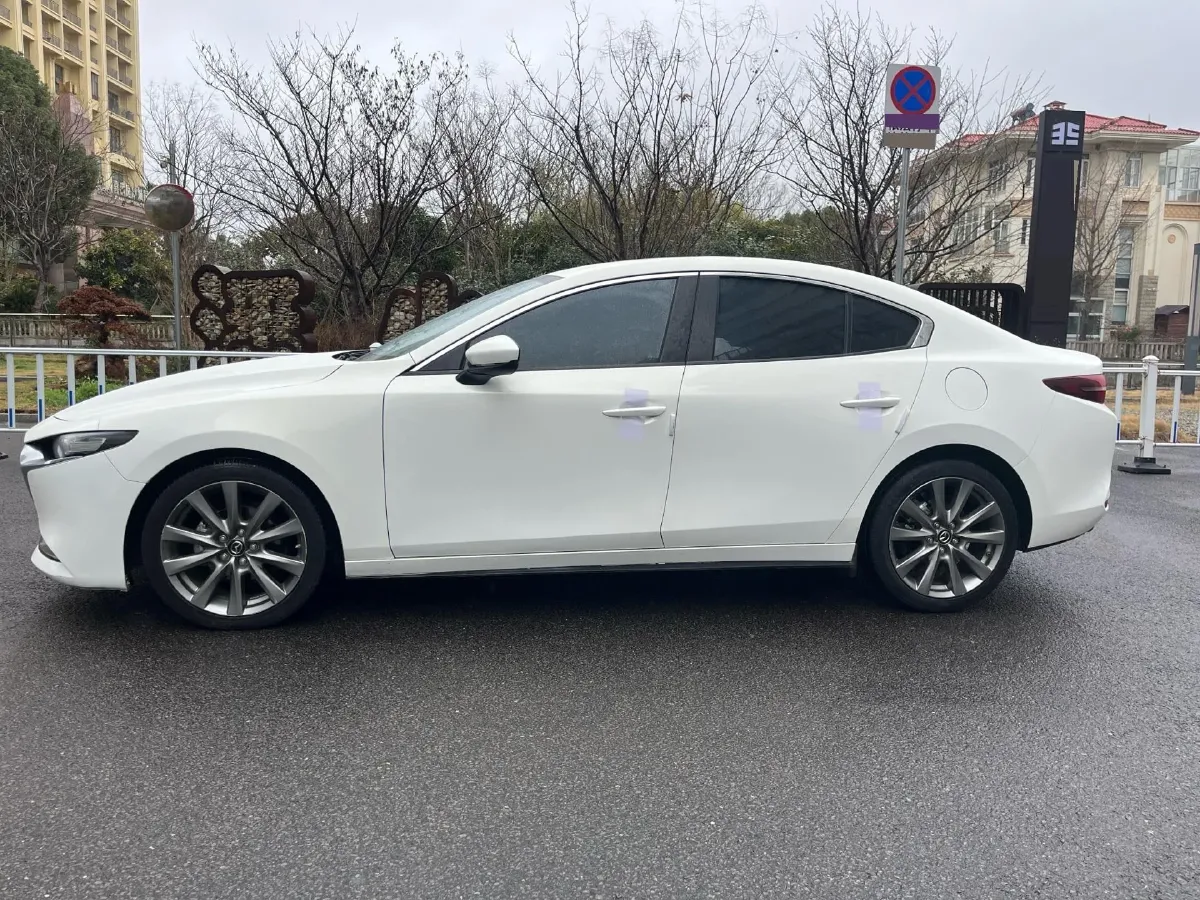 2022 Mazda 3 Axela 2.0L 158HP L4 6AT,autocango,china used car exporter,china ev exporter,chinese used car exporter,chinese used ev exporter
