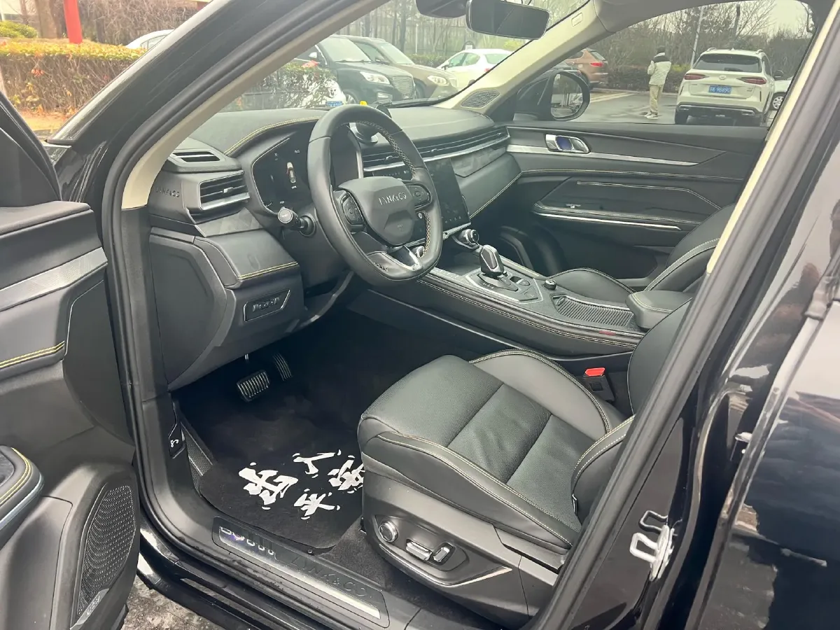 2023 MAXUS Interstellar 2.0T 261HP L4 8AT,autocango,china used car exporter,china ev exporter,chinese used car exporter,chinese used ev exporter