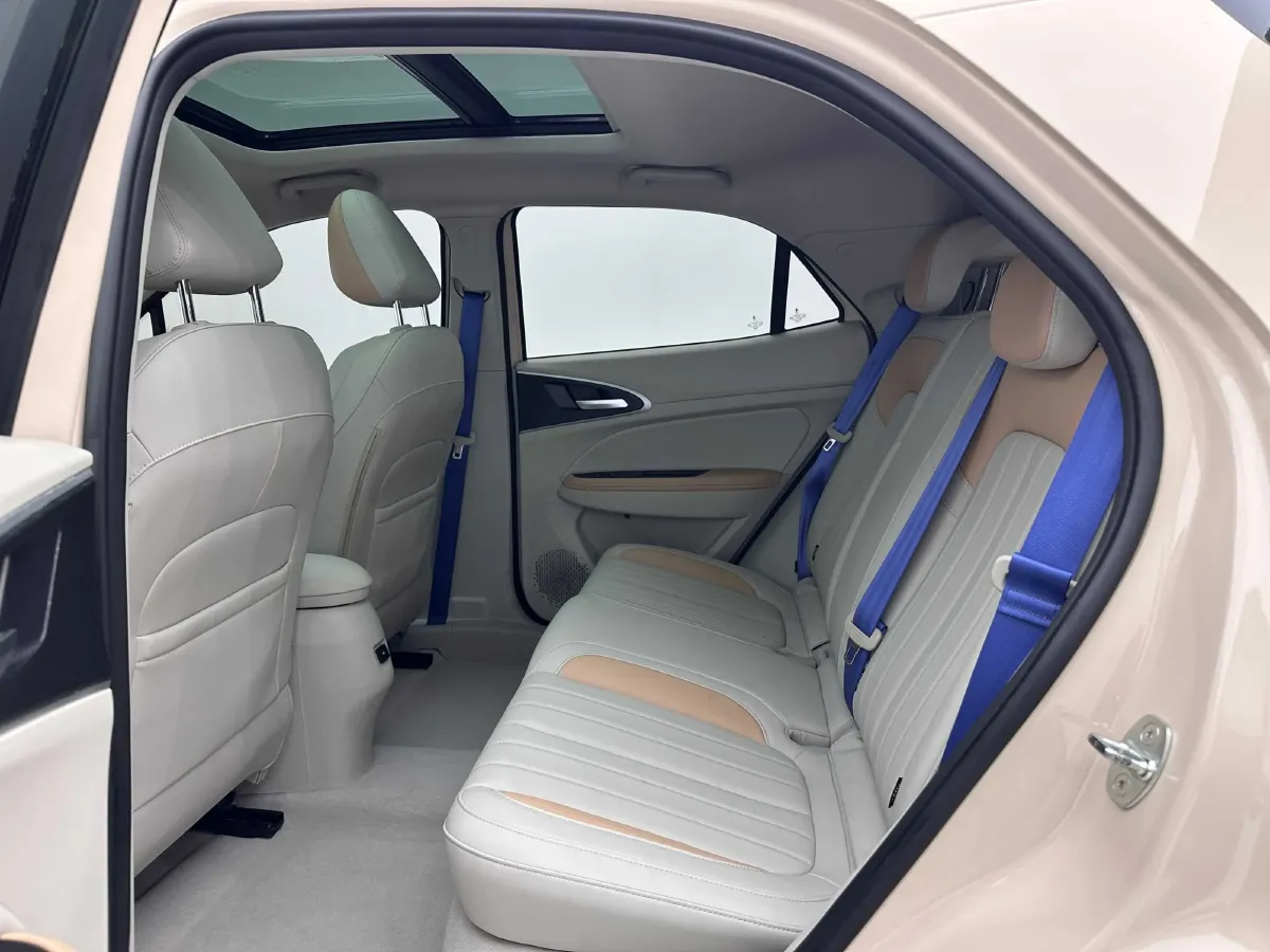 2022 ChangAn CS75 Plus 1.5T 178HP L4 6AT,autocango,china used car exporter,china ev exporter,chinese used car exporter,chinese used ev exporter