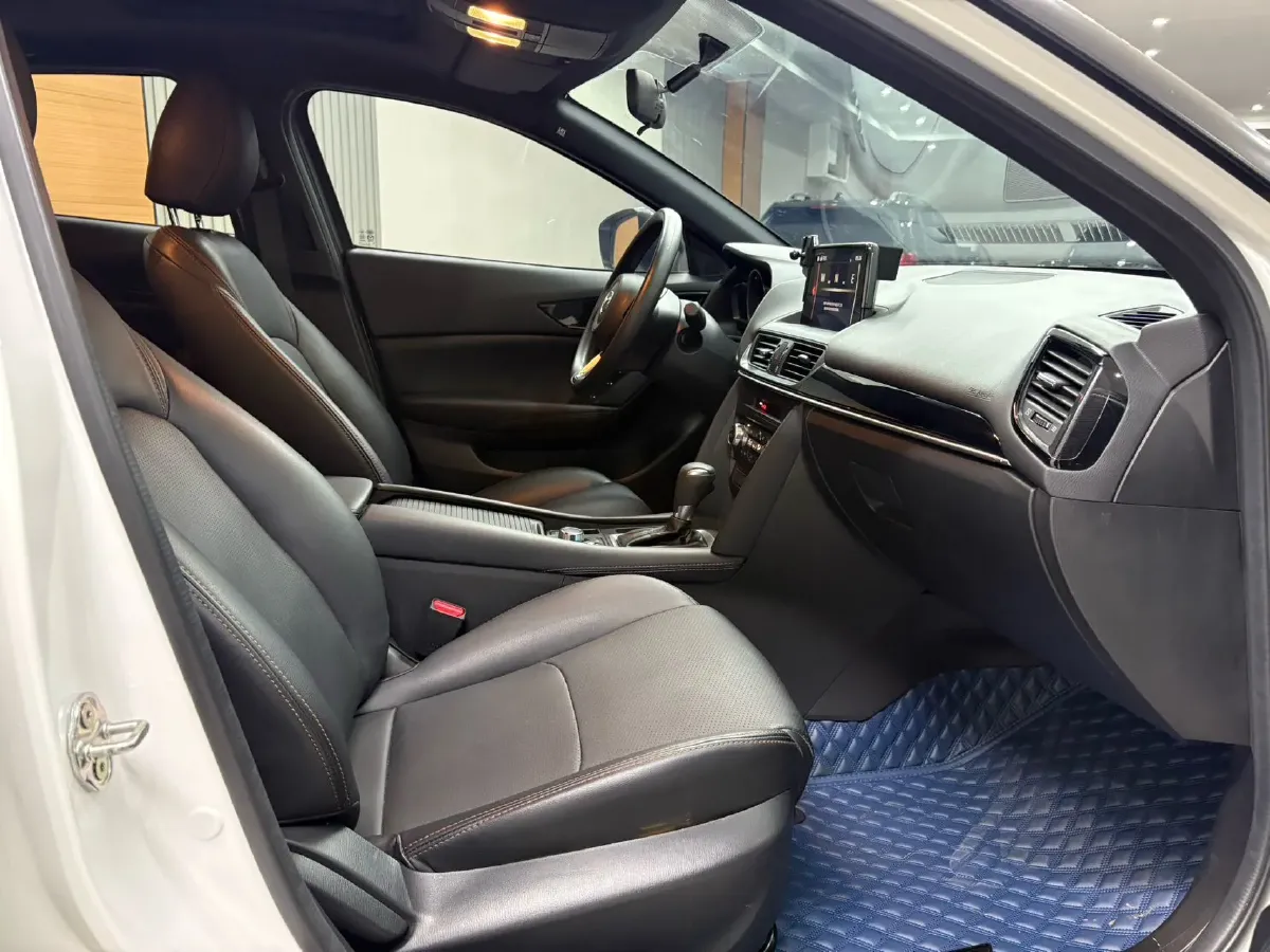 2021 Mazda CX-4 2.0L 158HP L4 6AT,autocango,china used car exporter,china ev exporter,chinese used car exporter,chinese used ev exporter