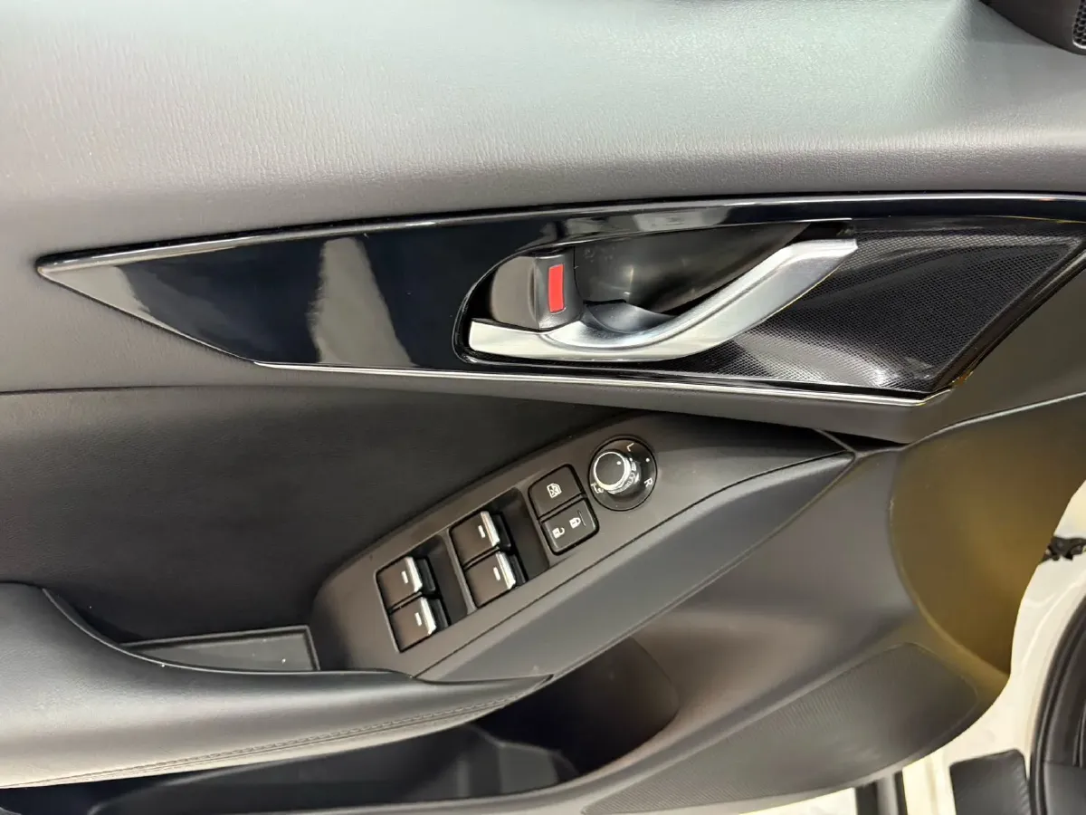 2021 Mazda CX-4 2.0L 158HP L4 6AT,autocango,china used car exporter,china ev exporter,chinese used car exporter,chinese used ev exporter