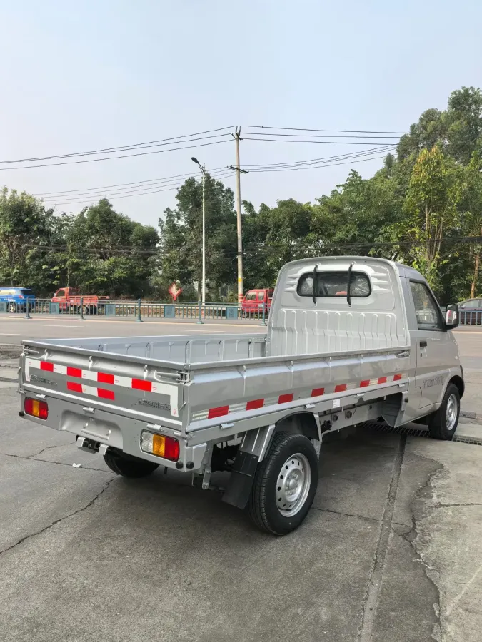 2023 WuLing RongGuang New Truck 1.5L 102HP L4 5MT,autocango,china used car exporter,china ev exporter,chinese used car exporter,chinese used ev exporter