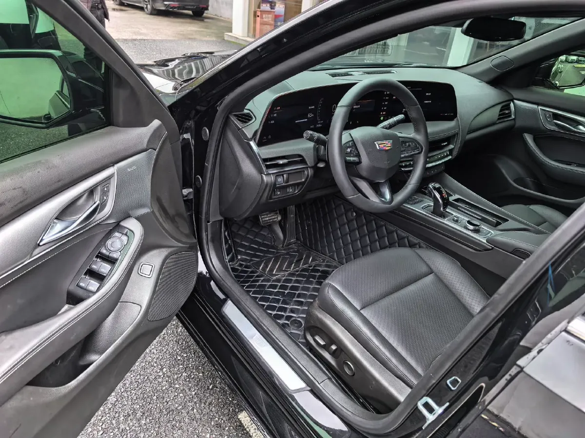 2025 Cadillac CT5 2.0T 237HP L4 10AT,autocango,china used car exporter,china ev exporter,chinese used car exporter,chinese used ev exporter