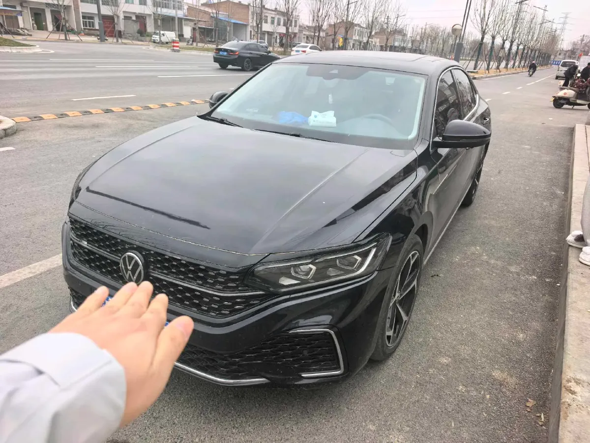 2023 Volkswagen Passat 2.0T 186HP L4 7DCT,autocango,china used car exporter,china ev exporter,chinese used car exporter,chinese used ev exporter