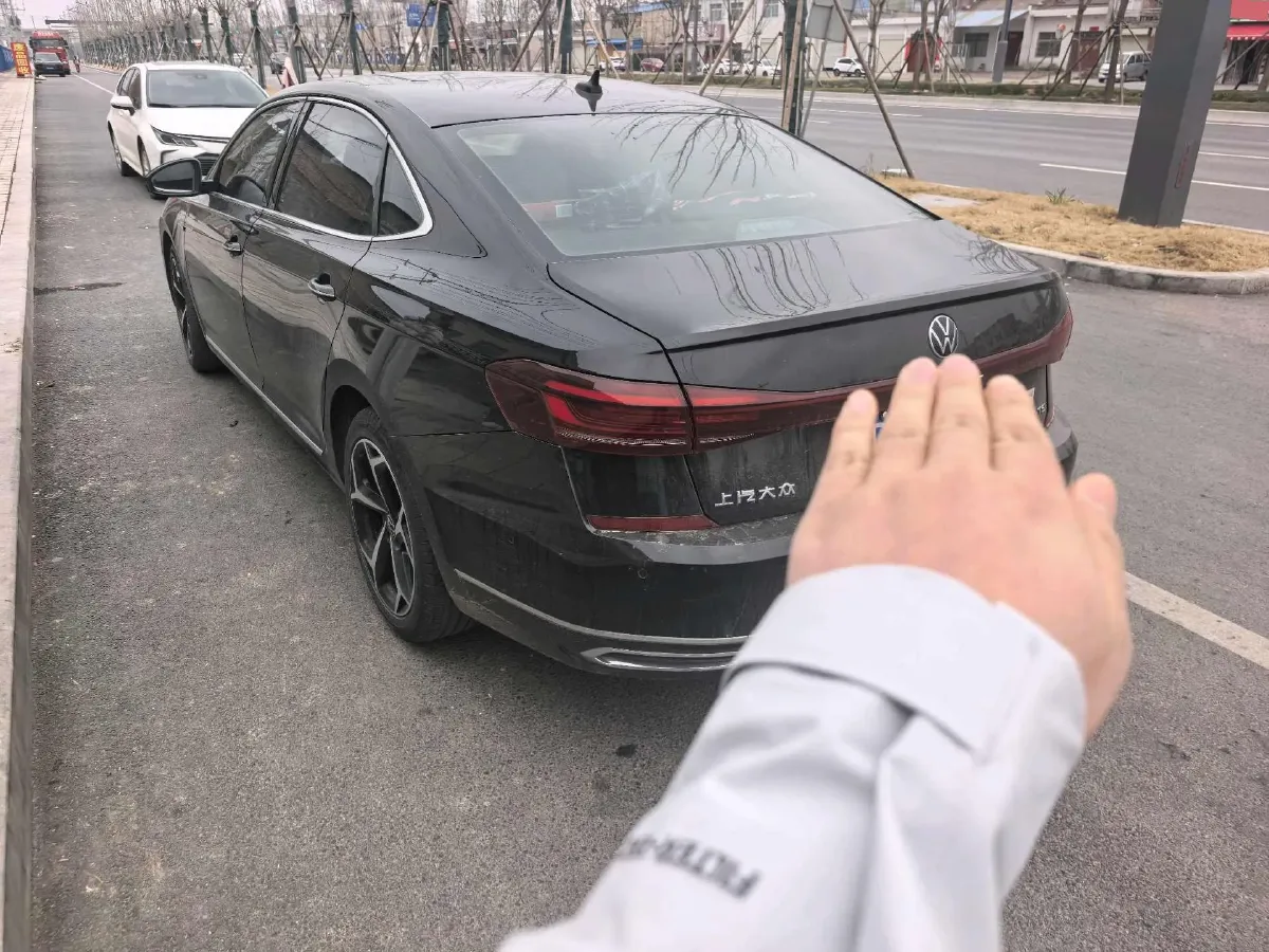 2023 Volkswagen Passat 2.0T 186HP L4 7DCT,autocango,china used car exporter,china ev exporter,chinese used car exporter,chinese used ev exporter