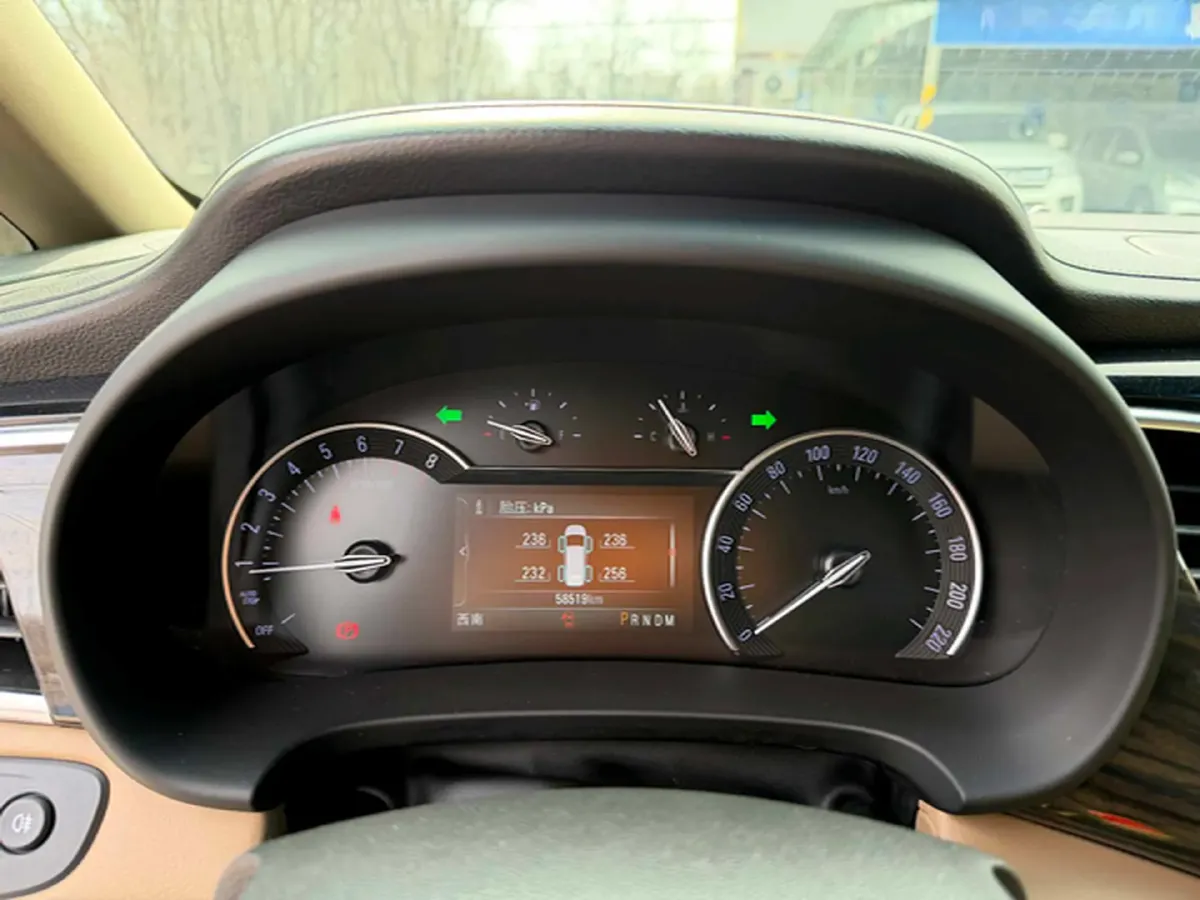 2018 Buick GL8 2.0T 260HP L4 6AT,autocango,china used car exporter,china ev exporter,chinese used car exporter,chinese used ev exporter