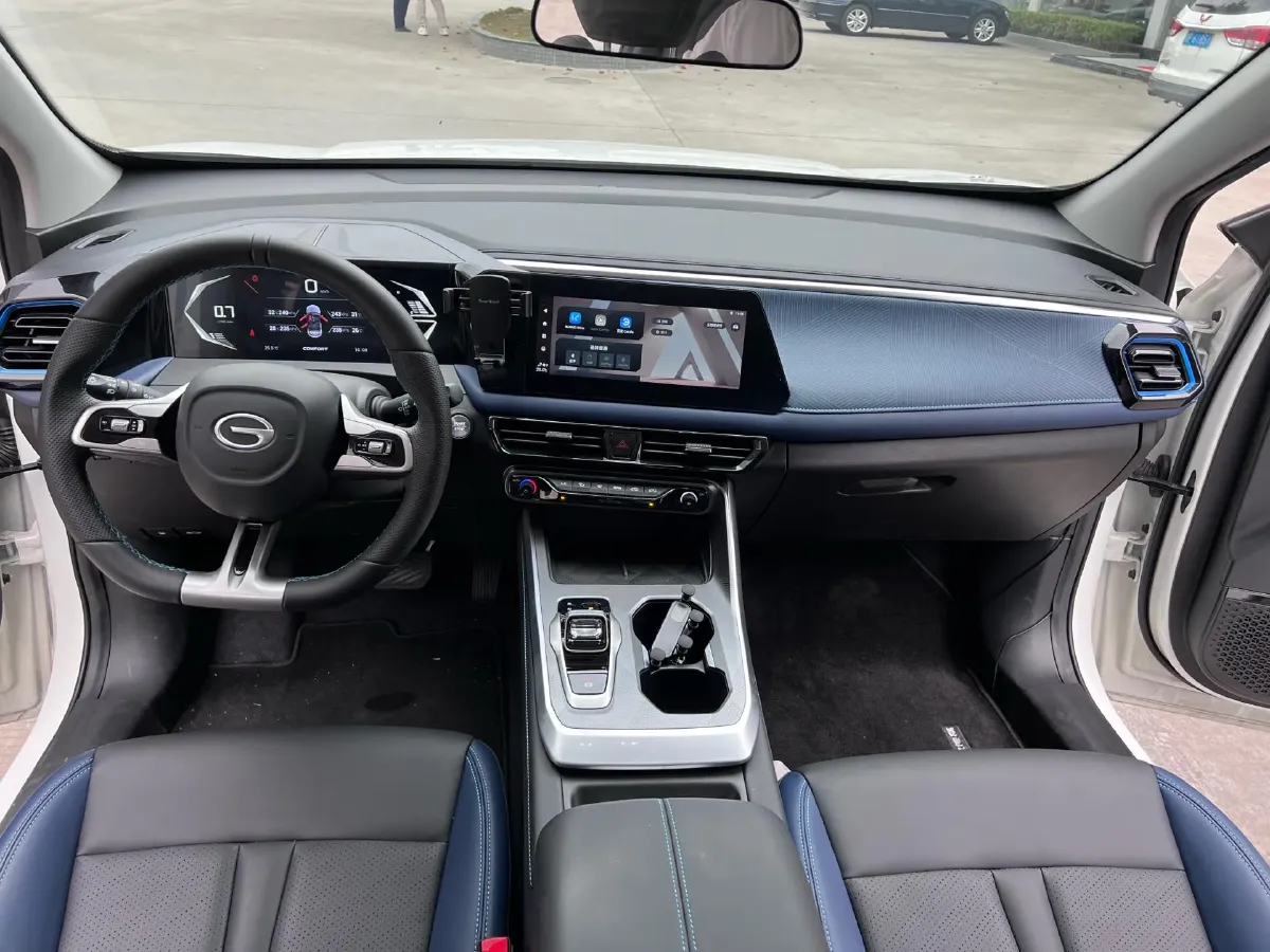 2023 GAC Trumpchi GS3 1.5T 177HP L4 7DCT,autocango,china used car exporter,china ev exporter,chinese used car exporter,chinese used ev exporter