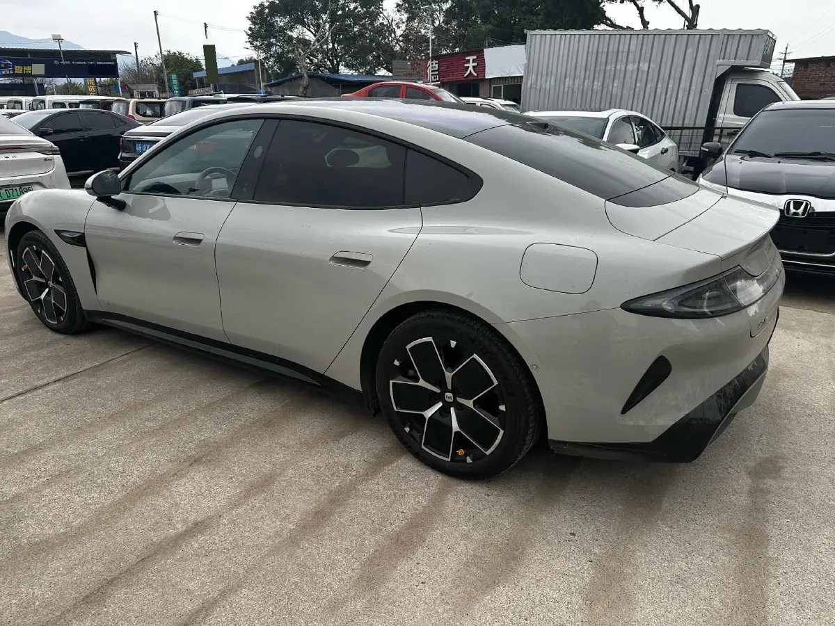 2024 MI SU7 BEV 73.6KWH,autocango,china used car exporter,china ev exporter,chinese used car exporter,chinese used ev exporter