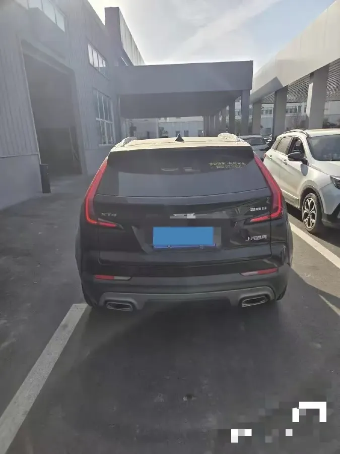 2021 Cadillac XT4 2.0T 237HP L4 9AT,autocango,china used car exporter,china ev exporter,chinese used car exporter,chinese used ev exporter