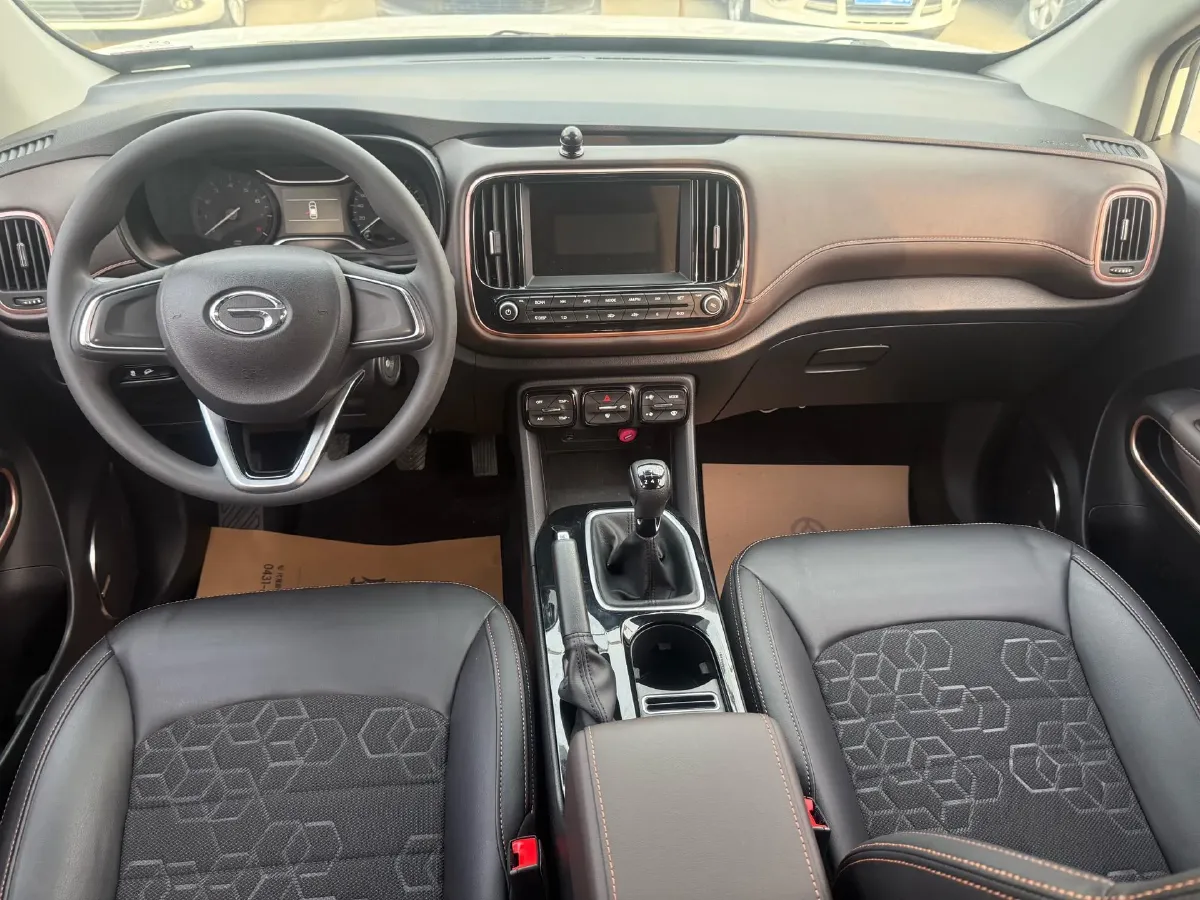 2017 GAC Trumpchi GS3 1.5L 114HP L4 5MT,autocango,china used car exporter,china ev exporter,chinese used car exporter,chinese used ev exporter