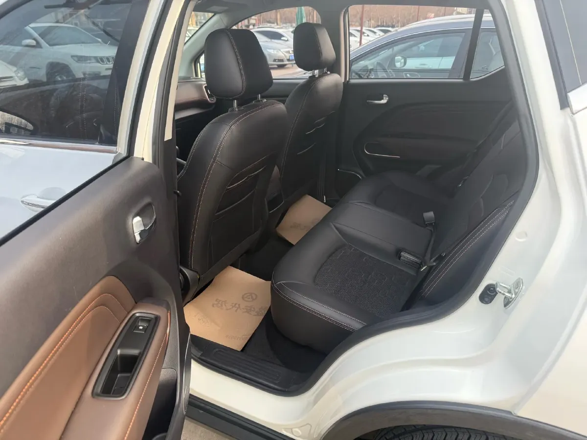 2017 GAC Trumpchi GS3 1.5L 114HP L4 5MT,autocango,china used car exporter,china ev exporter,chinese used car exporter,chinese used ev exporter