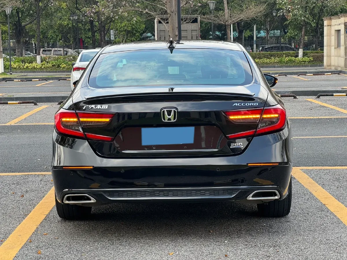2022 Honda Accord 1.5T 194HP L4 CVT,autocango,china used car exporter,china ev exporter,chinese used car exporter,chinese used ev exporter