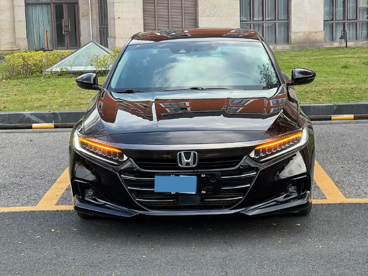 2022 Honda Accord 1.5T 194HP L4 CVT,autocango,china used car exporter,china ev exporter,chinese used car exporter,chinese used ev exporter