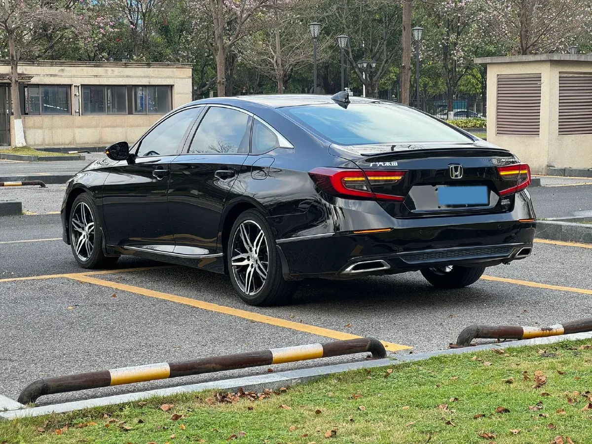 2022 Honda Accord 1.5T 194HP L4 CVT,autocango,china used car exporter,china ev exporter,chinese used car exporter,chinese used ev exporter