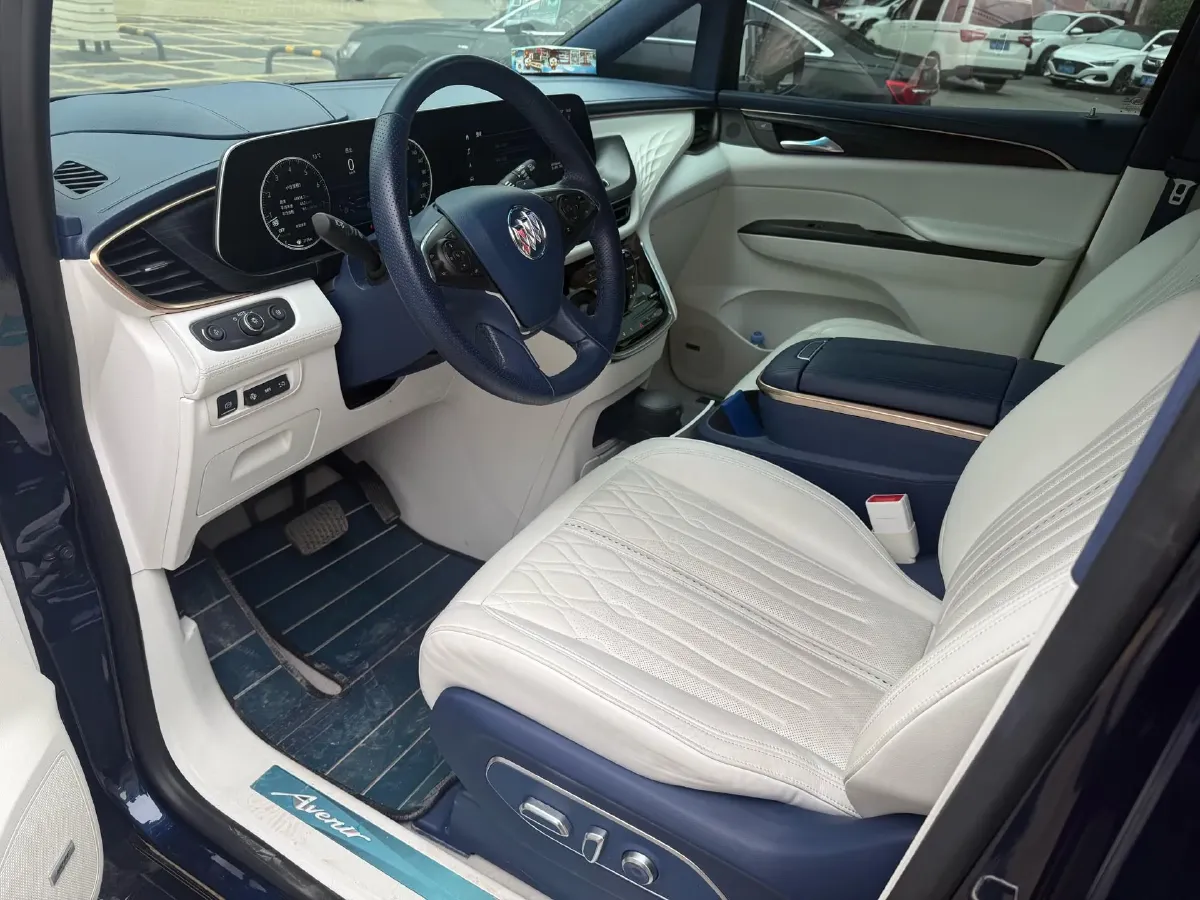 2020 Buick GL8 2.0T 237HP L4 9AT,autocango,china used car exporter,china ev exporter,chinese used car exporter,chinese used ev exporter