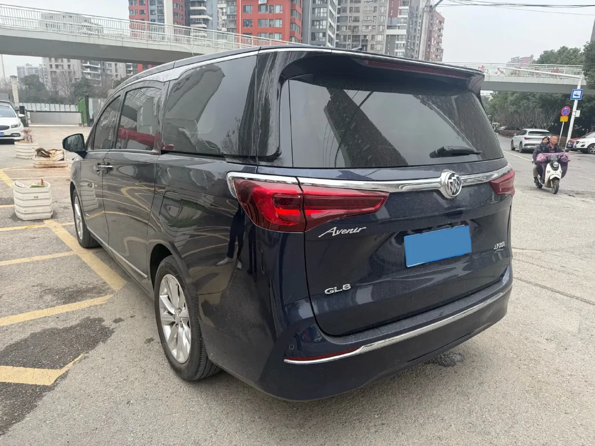 2020 Buick GL8 2.0T 237HP L4 9AT,autocango,china used car exporter,china ev exporter,chinese used car exporter,chinese used ev exporter
