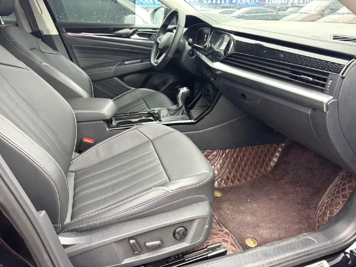 2022 Skoda Kodiak GT 2.0T 186HP L4 7DCT,autocango,china used car exporter,china ev exporter,chinese used car exporter,chinese used ev exporter