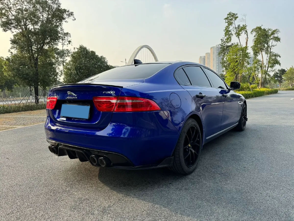 2019 Land Rover Discovery Sport 2.0T 200HP L4 9AT,autocango,china used car exporter,china ev exporter,chinese used car exporter,chinese used ev exporter