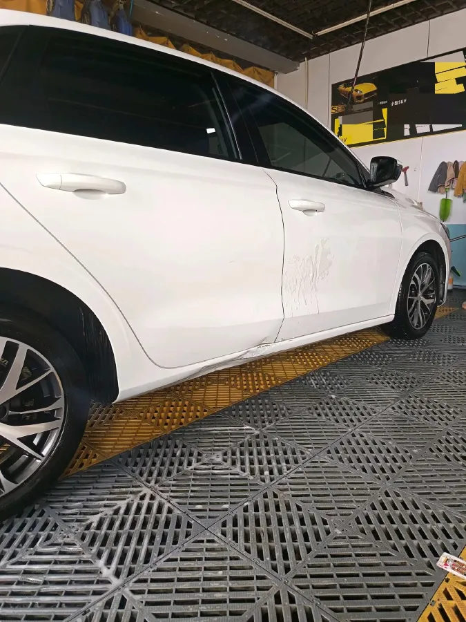 2025 Geely Emgrand 1.5L 127HP L4 5MT,autocango,china used car exporter,china ev exporter,chinese used car exporter,chinese used ev exporter