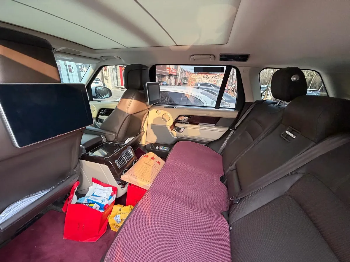 2020 Land Rover Range Rover 3.0T 400HP L6 8AT,autocango,china used car exporter,china ev exporter,chinese used car exporter,chinese used ev exporter