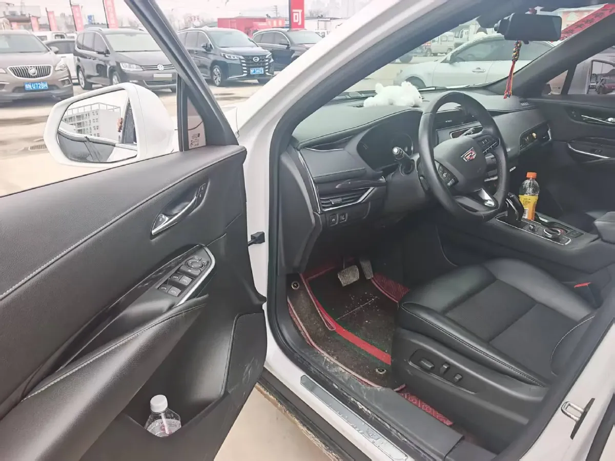 2020 Cadillac XT4 2.0T 241HP L4 9AT,autocango,china used car exporter,china ev exporter,chinese used car exporter,chinese used ev exporter