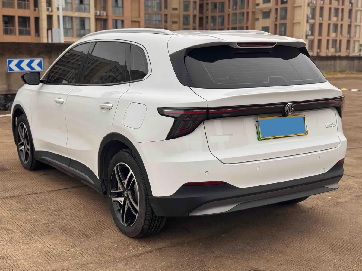 2025 MG MG ES5 BEV 62.2KWH,autocango,china used car exporter,china ev exporter,chinese used car exporter,chinese used ev exporter