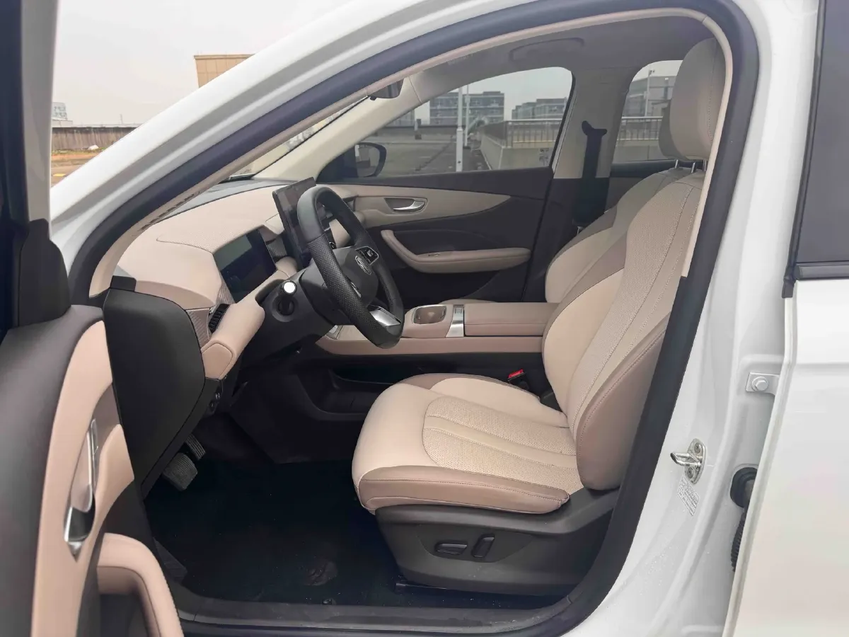 2025 MG MG ES5 BEV 62.2KWH,autocango,china used car exporter,china ev exporter,chinese used car exporter,chinese used ev exporter