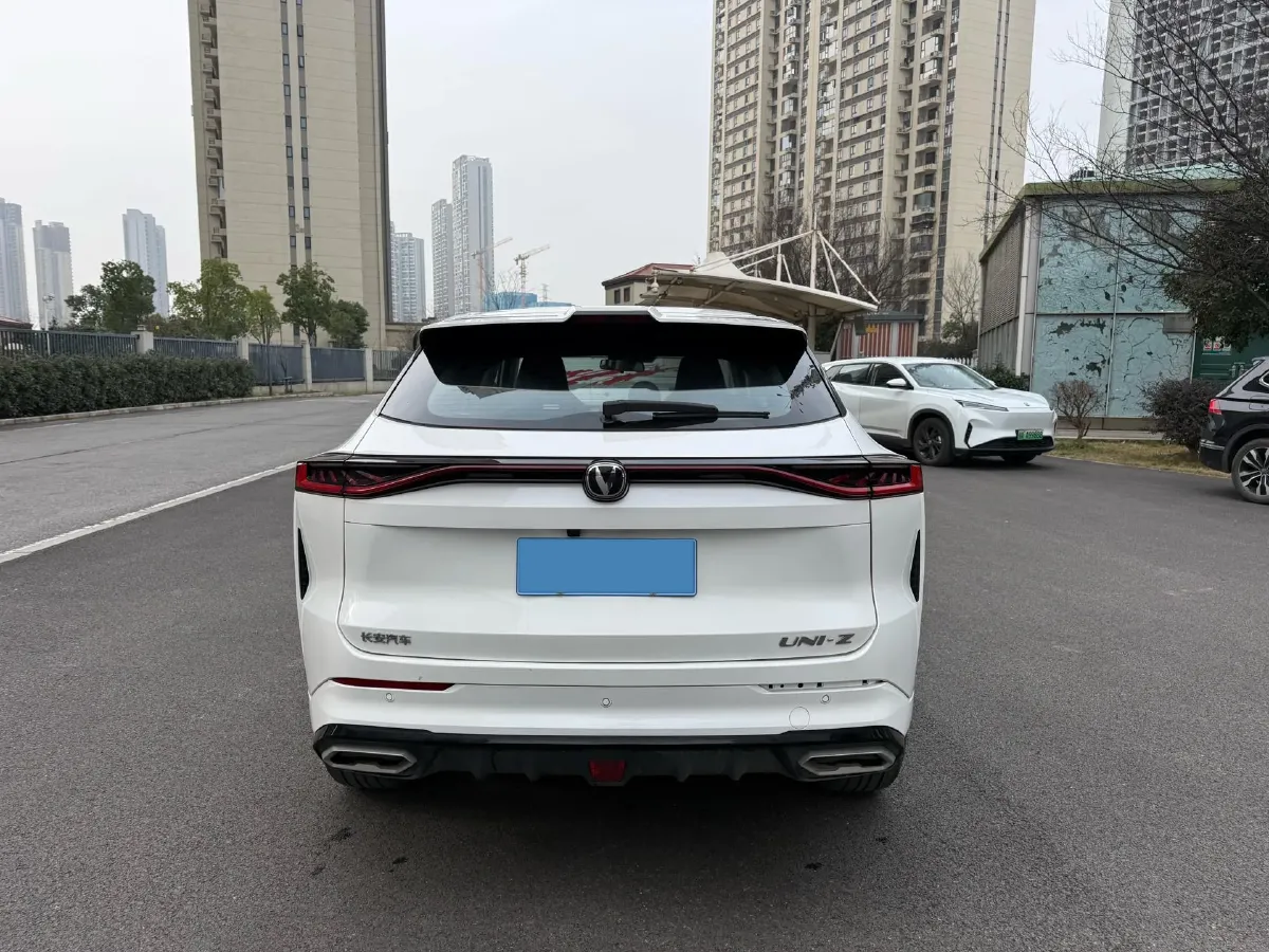 2025 ChangAn UNI-Z 1.5T 188HP L4 7DCT,autocango,china used car exporter,china ev exporter,chinese used car exporter,chinese used ev exporter