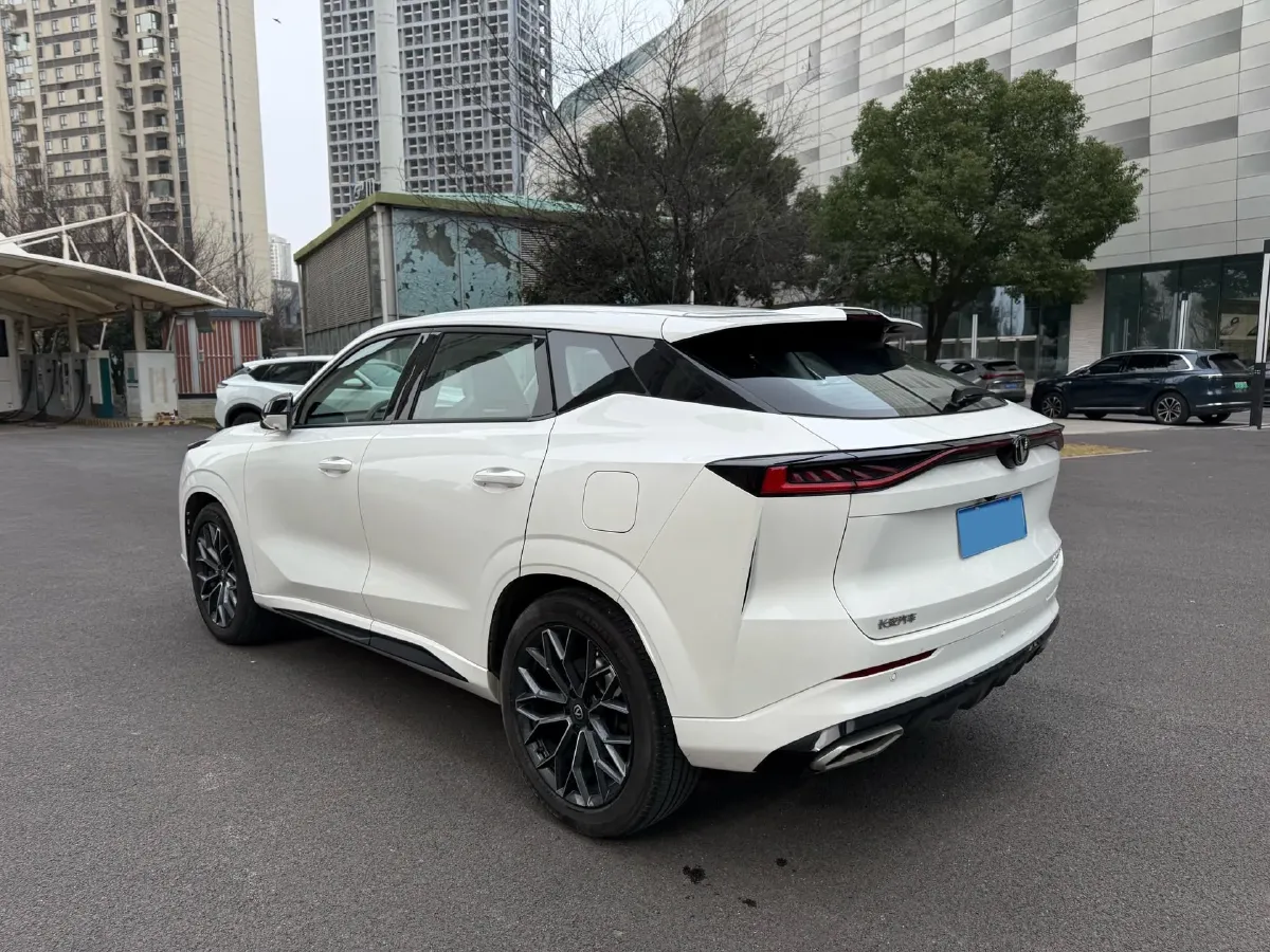 2025 ChangAn UNI-Z 1.5T 188HP L4 7DCT,autocango,china used car exporter,china ev exporter,chinese used car exporter,chinese used ev exporter