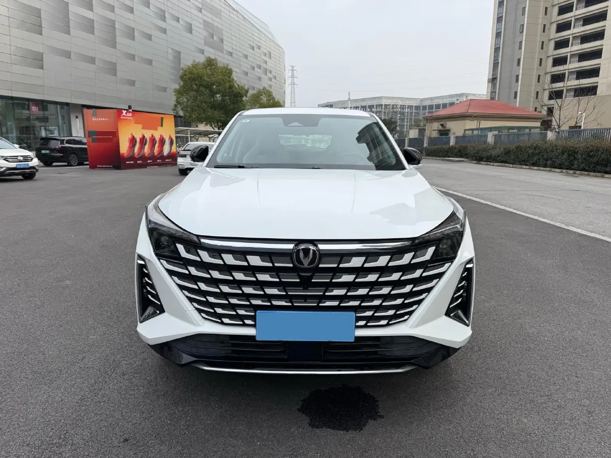2025 ChangAn UNI-Z 1.5T 188HP L4 7DCT,autocango,china used car exporter,china ev exporter,chinese used car exporter,chinese used ev exporter