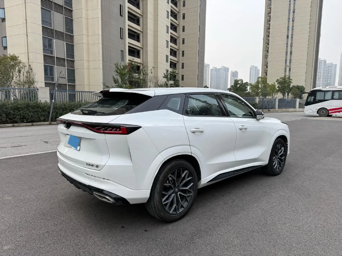 2025 ChangAn UNI-Z 1.5T 188HP L4 7DCT,autocango,china used car exporter,china ev exporter,chinese used car exporter,chinese used ev exporter
