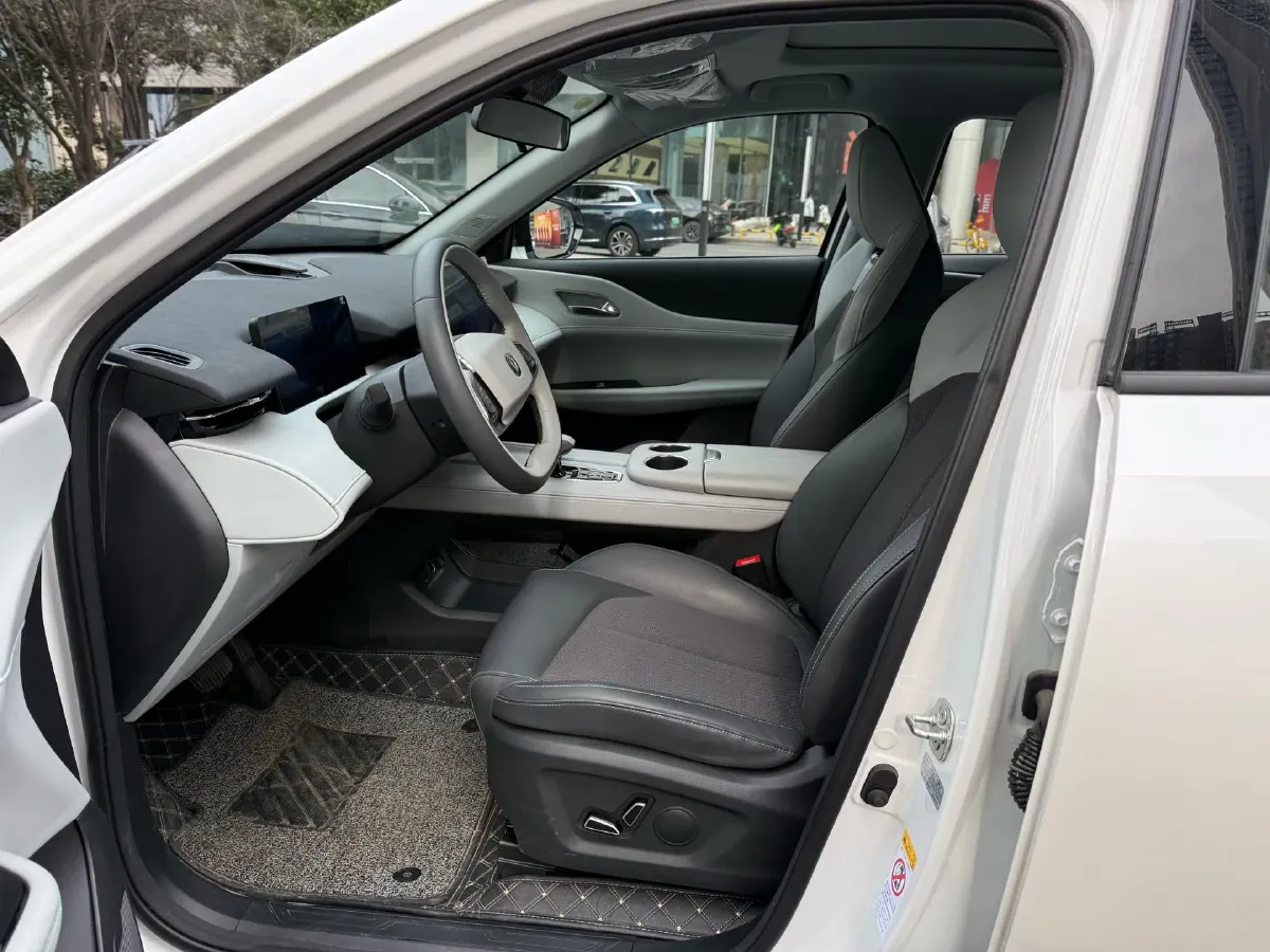 2025 ChangAn UNI-Z 1.5T 188HP L4 7DCT,autocango,china used car exporter,china ev exporter,chinese used car exporter,chinese used ev exporter