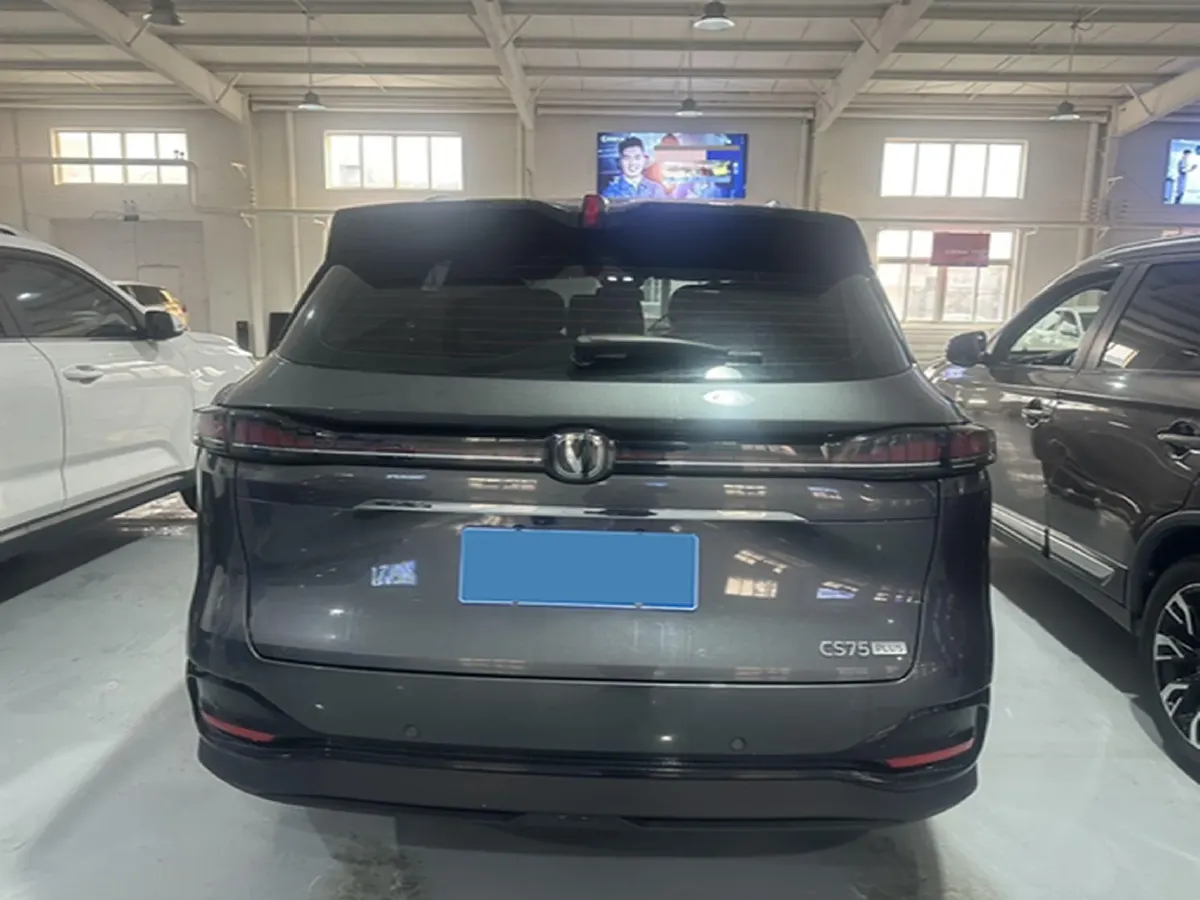 2025 ChangAn CS75 Plus 1.5T 192HP L4 8AT,autocango,china used car exporter,china ev exporter,chinese used car exporter,chinese used ev exporter