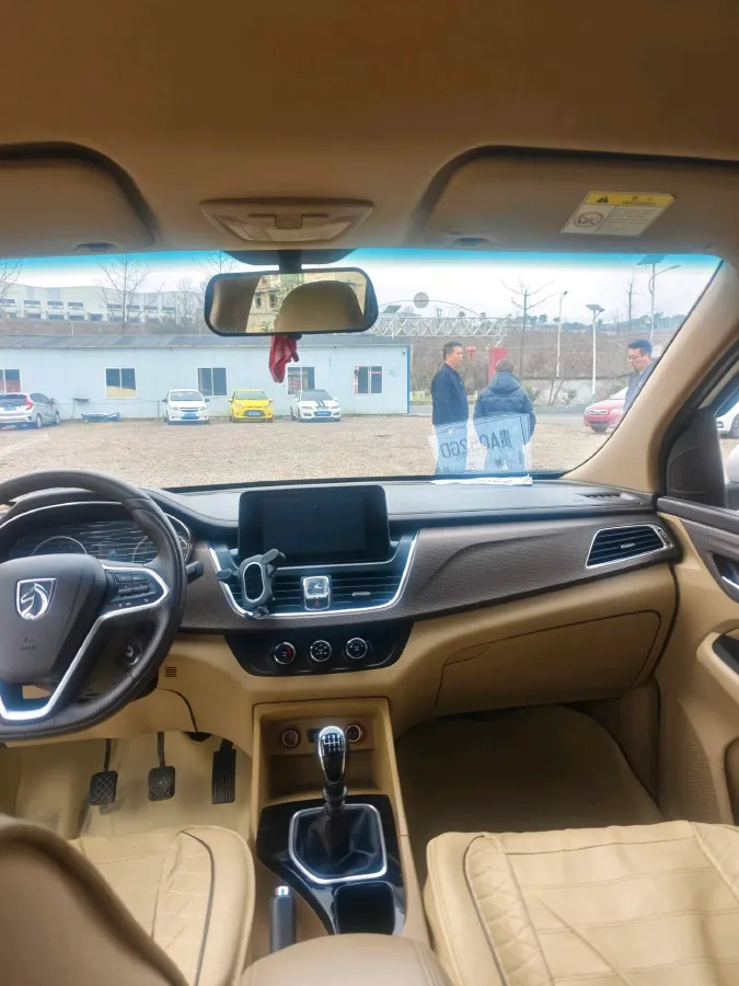 2017 BaoJun 730 1.5T 150HP L4 6MT,autocango,china used car exporter,china ev exporter,chinese used car exporter,chinese used ev exporter