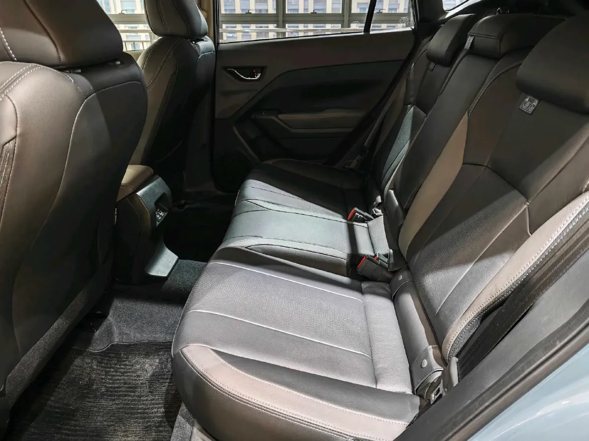 2024 Subaru Crosstrek 2.5L 169HP H4 CVT,autocango,china used car exporter,china ev exporter,chinese used car exporter,chinese used ev exporter