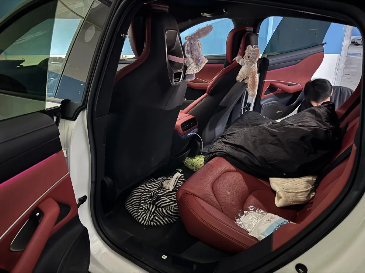 2024 MI SU7 BEV 101KWH,autocango,china used car exporter,china ev exporter,chinese used car exporter,chinese used ev exporter