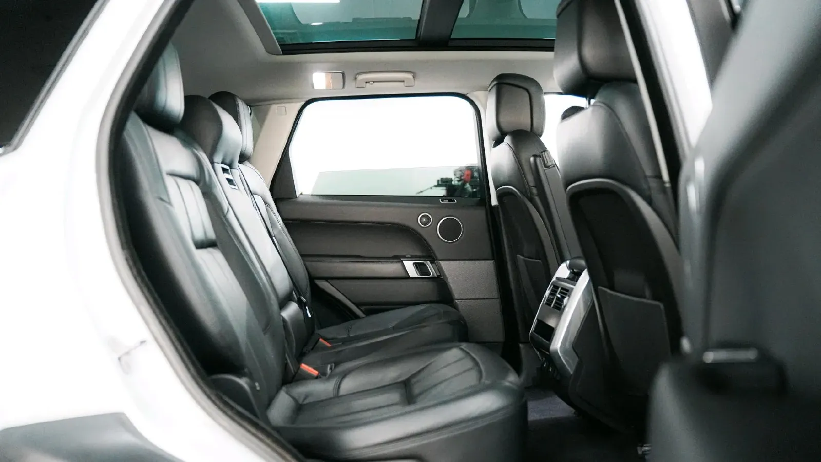 2023 Land Rover Range Rover Sport 3.0T 360HP L6 8AT,autocango,china used car exporter,china ev exporter,chinese used car exporter,chinese used ev exporter