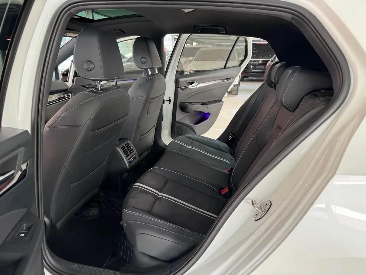 2021 Volkswagen Golf 1.4T 150HP L4 7DCT,autocango,china used car exporter,china ev exporter,chinese used car exporter,chinese used ev exporter