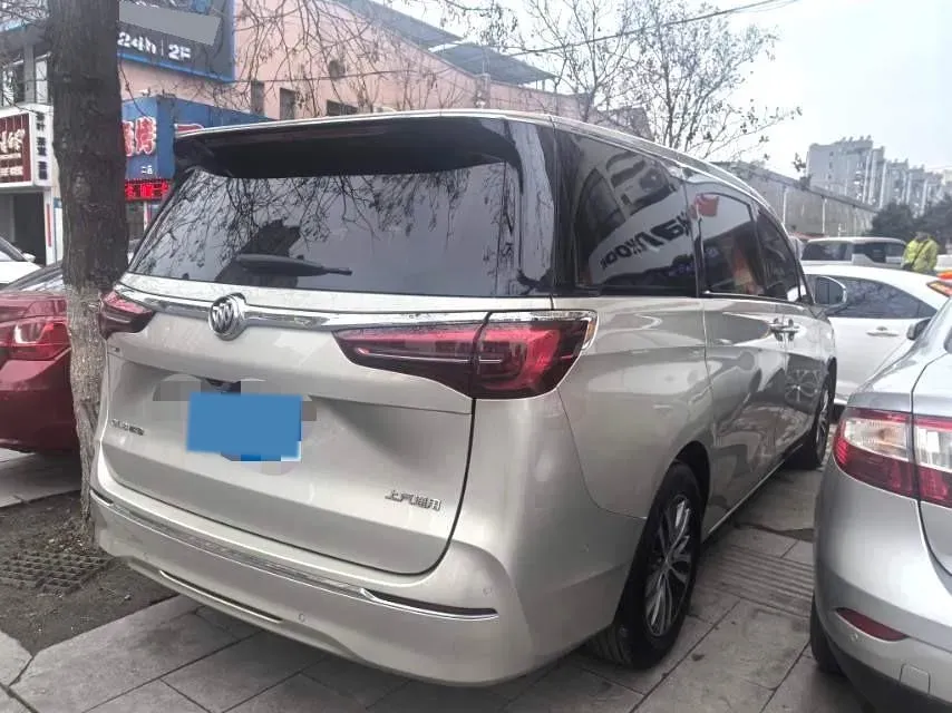2022 Buick GL8 2.0T 237HP L4 9AT,autocango,china used car exporter,china ev exporter,chinese used car exporter,chinese used ev exporter
