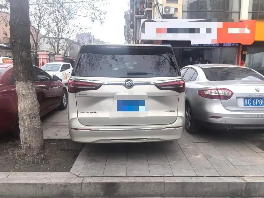 2022 Buick GL8 2.0T 237HP L4 9AT,autocango,china used car exporter,china ev exporter,chinese used car exporter,chinese used ev exporter