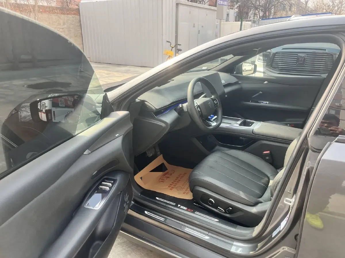 2024 Deepal L07 BEV 56.12KWH,autocango,china used car exporter,china ev exporter,chinese used car exporter,chinese used ev exporter